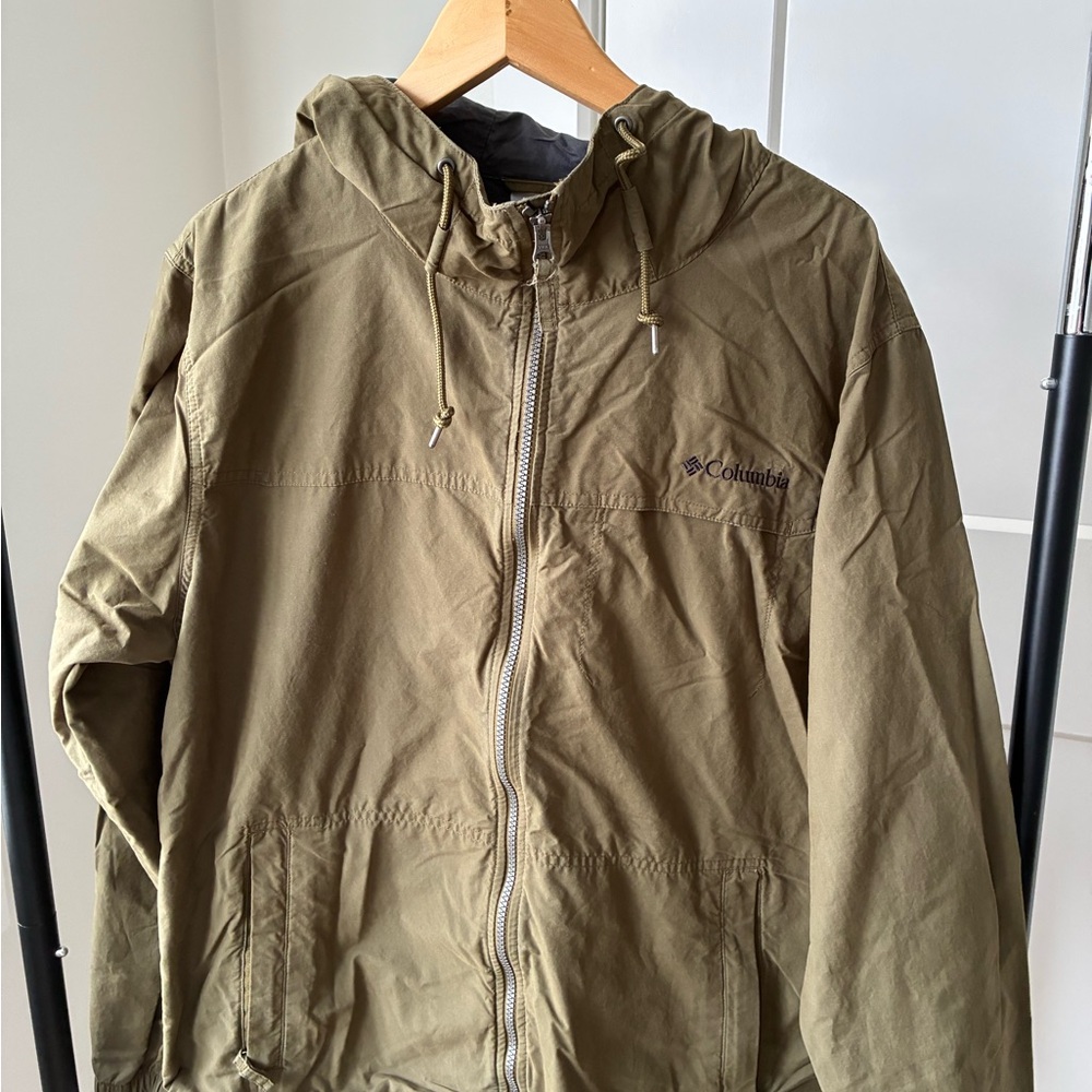 Columbia Men's Khaki Hooded Windbreaker